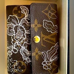 Louis Vuitton change & credit card case